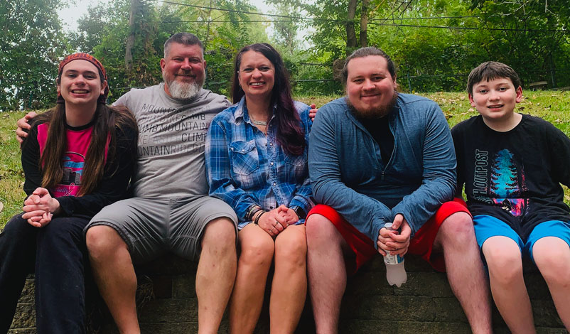 nichole plagge family group photo